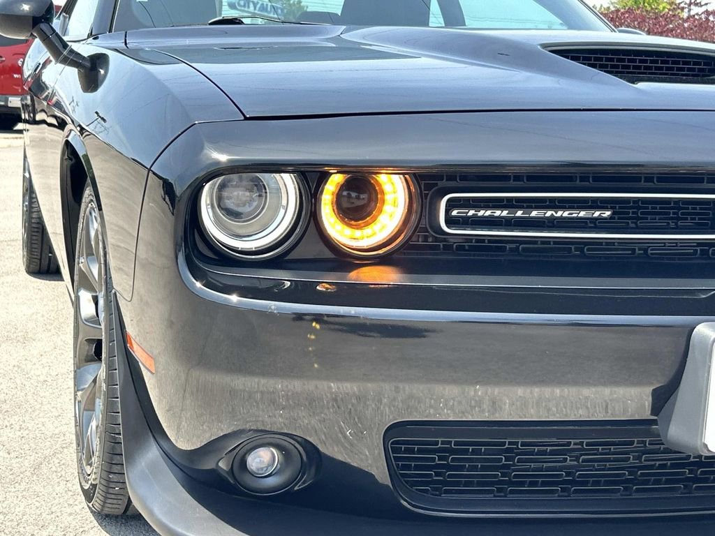 Used 2022 Dodge Challenger GT RWD image 11