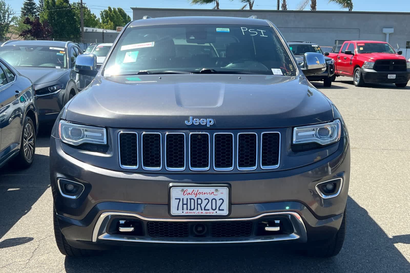 Used 2014 Jeep Grand Cherokee Overland w/ Advanced Technology Group image 2