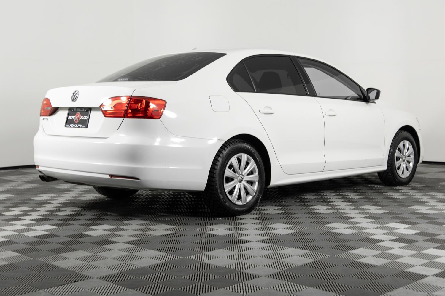 Used 2014 Volkswagen Jetta S image 8