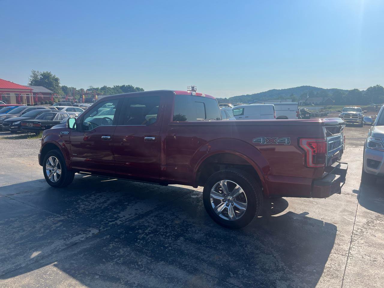Used 2015 Ford F150 Platinum w/ Equipment Group 701A Luxury AWD/4WD image 5