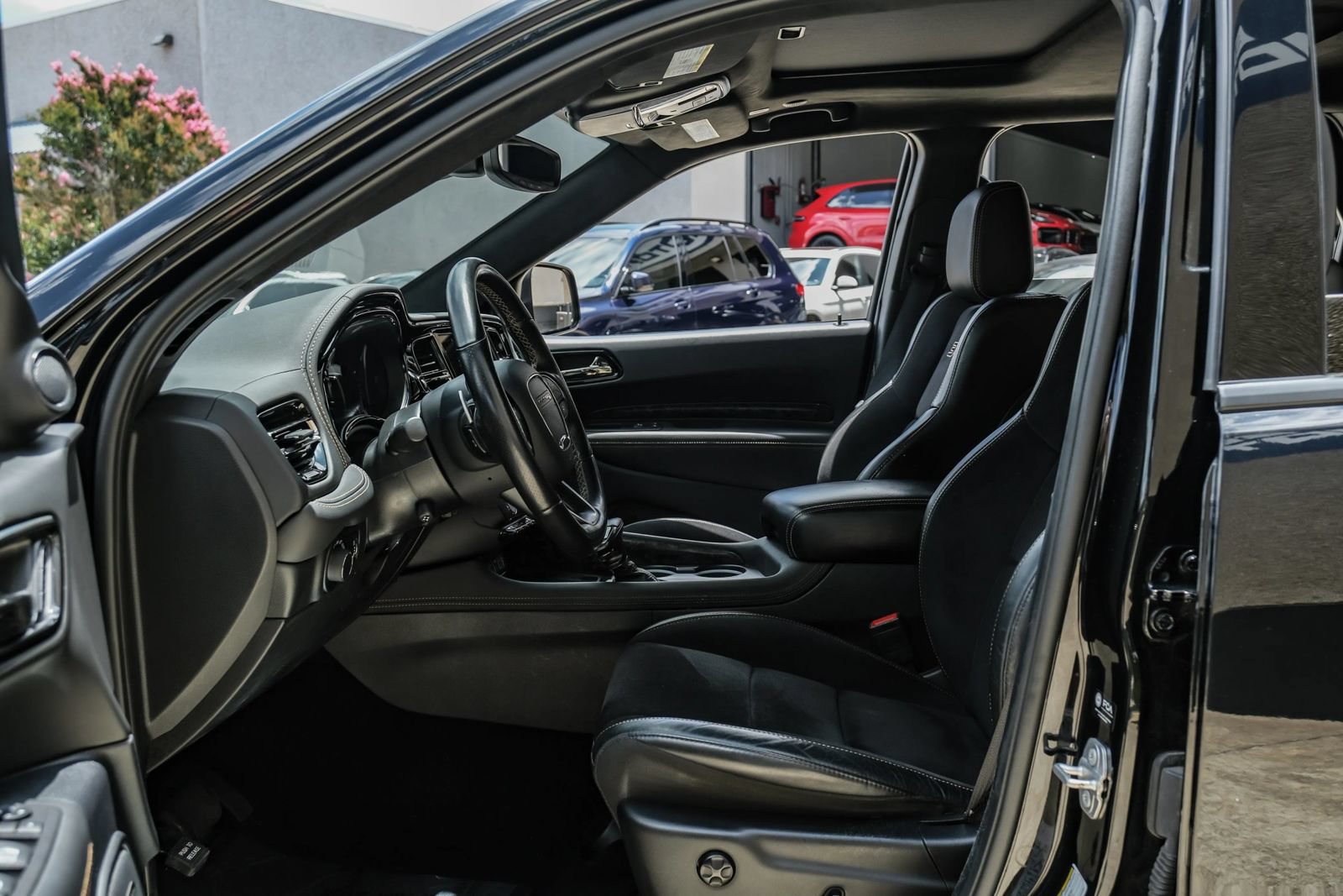 Used 2025 Dodge Durango R/T AWD/4WD image 3