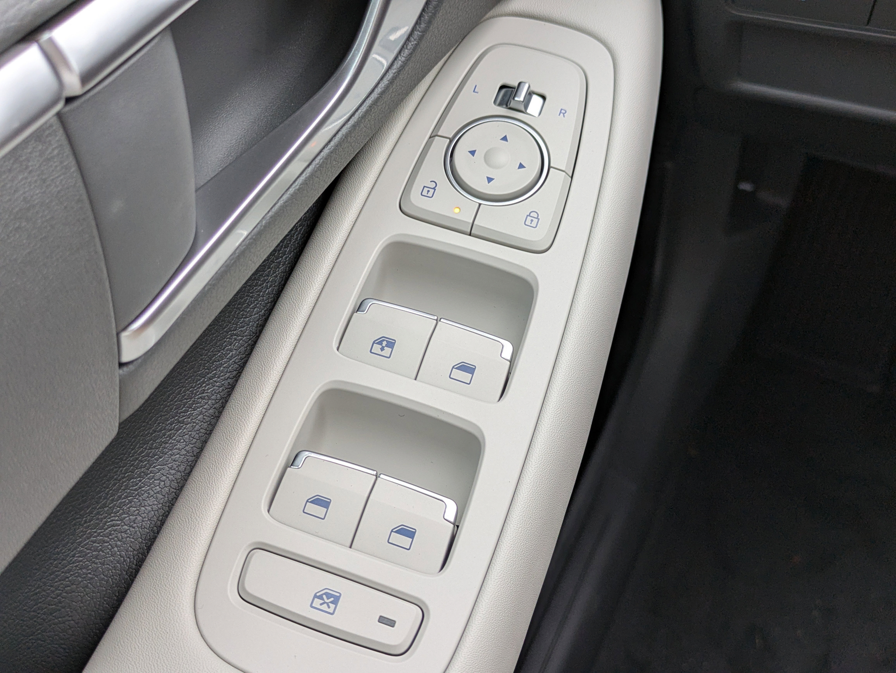 New 2026 Hyundai Sonata SE FWD image 23