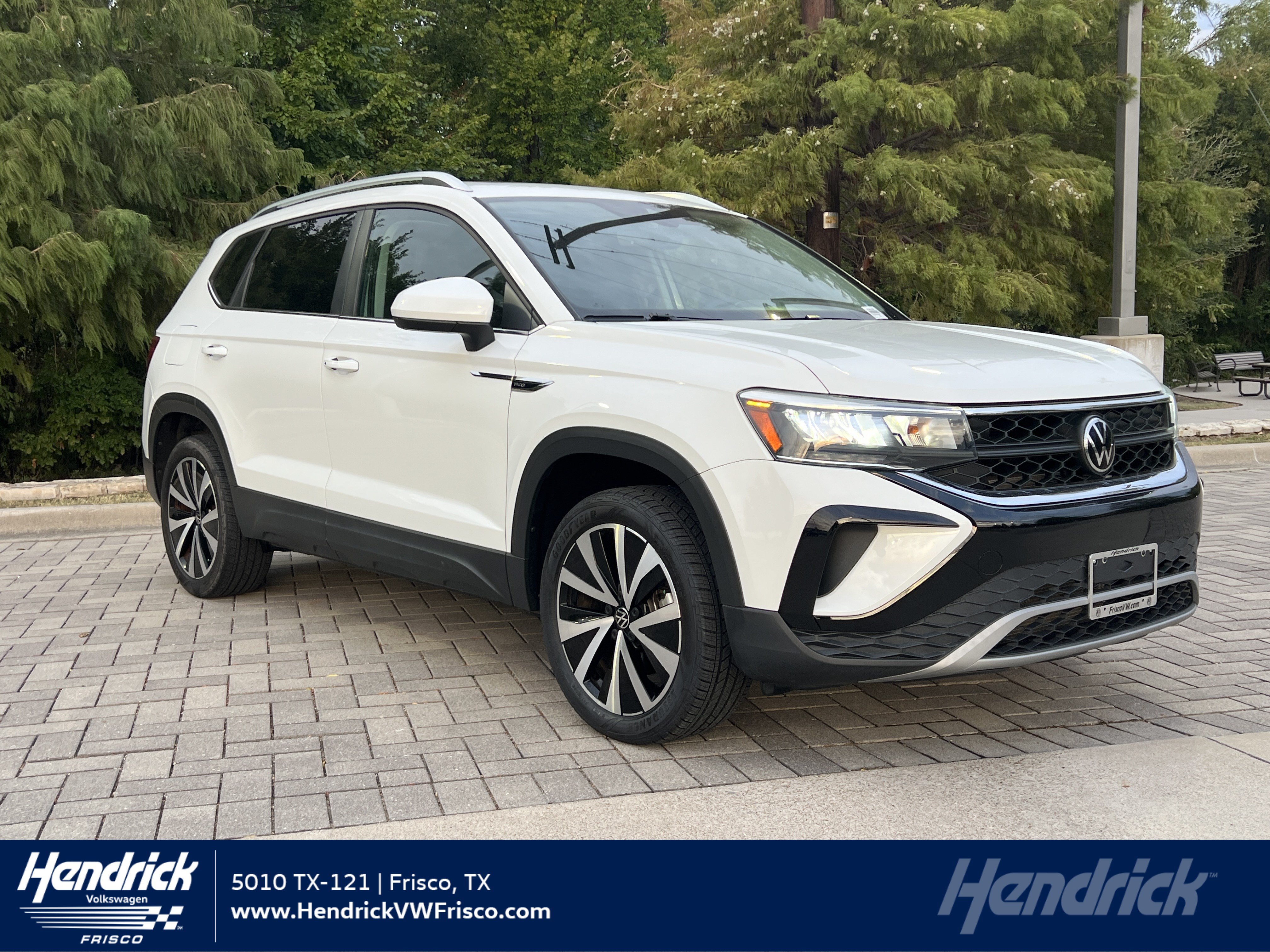 Certified 2023 Volkswagen Taos SE w/ Panoramic Sunroof Package FWD image 1