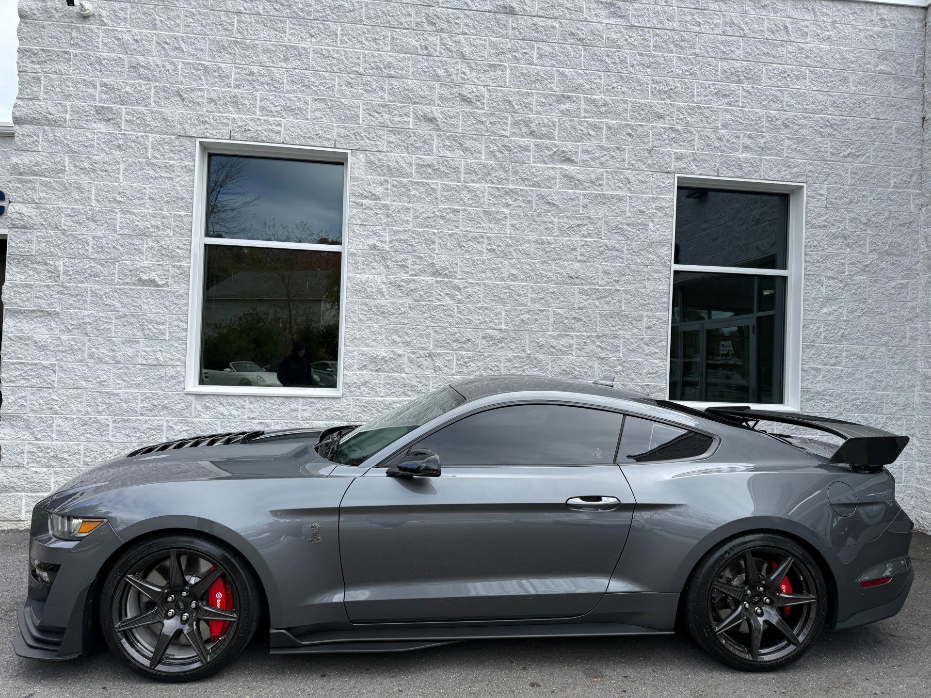 Used 2022 Ford Mustang Shelby GT500 w/ Carbon Fiber Track Pack image 6