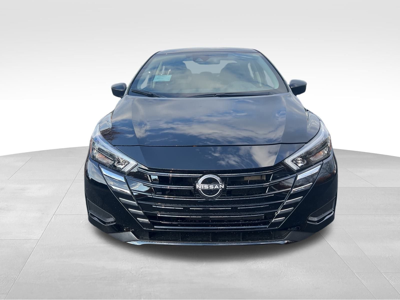 New 2025 Nissan Versa S video 3