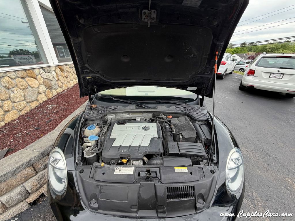 Used 2014 Volkswagen Beetle TDI FWD image 24