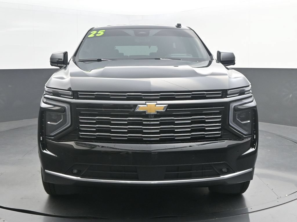 Used 2025 Chevrolet Tahoe High Country AWD/4WD image 10