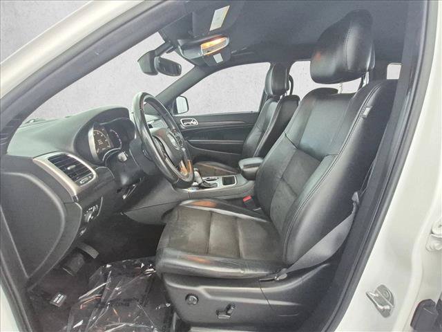 Used 2019 Jeep Grand Cherokee Laredo w/ Laredo X Package RWD image 16