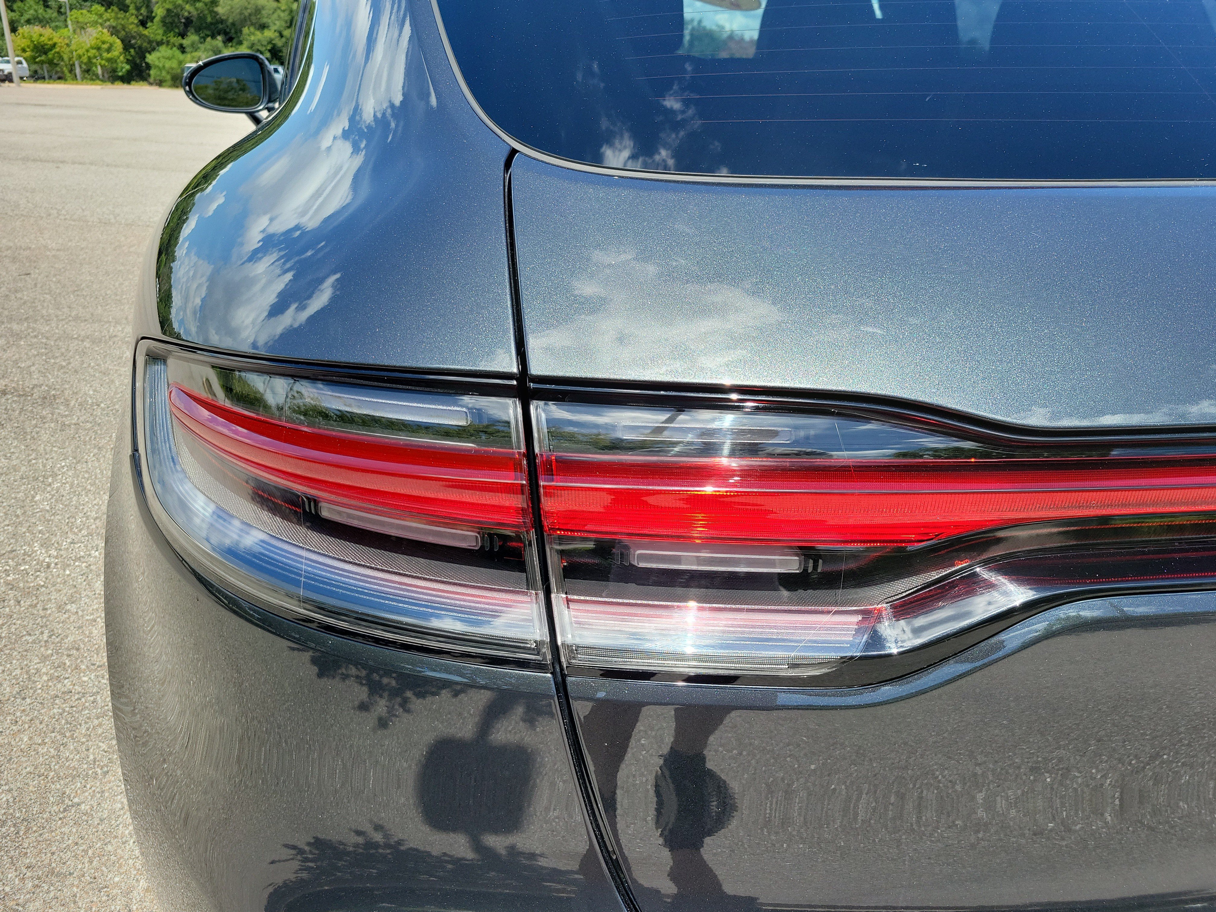 Certified 2024 Porsche Macan S AWD/4WD image 10