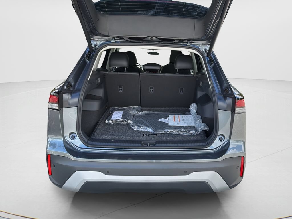 New 2026 Volkswagen Tiguan SE FWD image 11