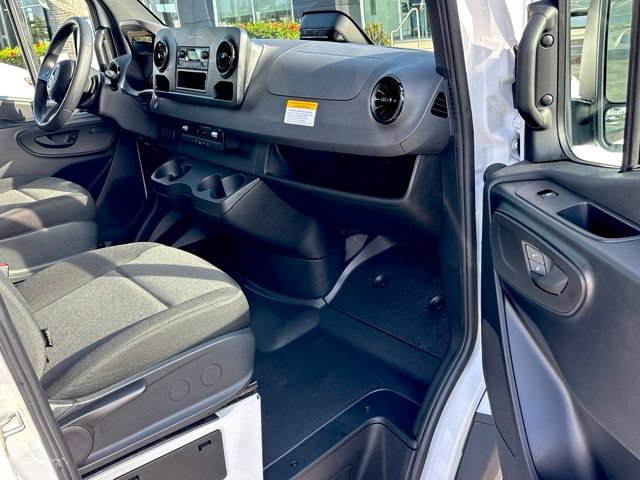 Used 2026 Mercedes-Benz Sprinter 2500 image 29