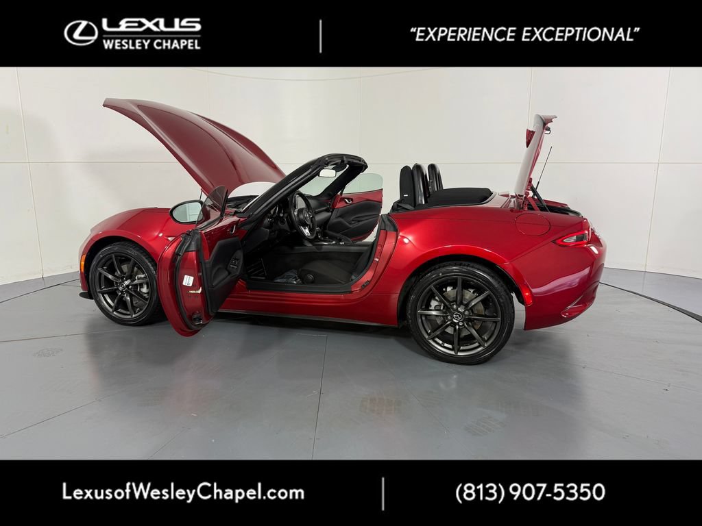 Used 2016 MAZDA MX-5 Miata Club RWD image 6