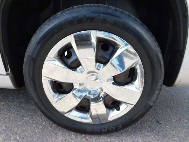 Used 2009 Chevrolet HHR LS image 9