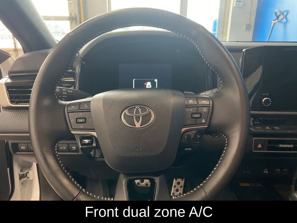 Used 2025 Toyota Camry SE FWD image 6