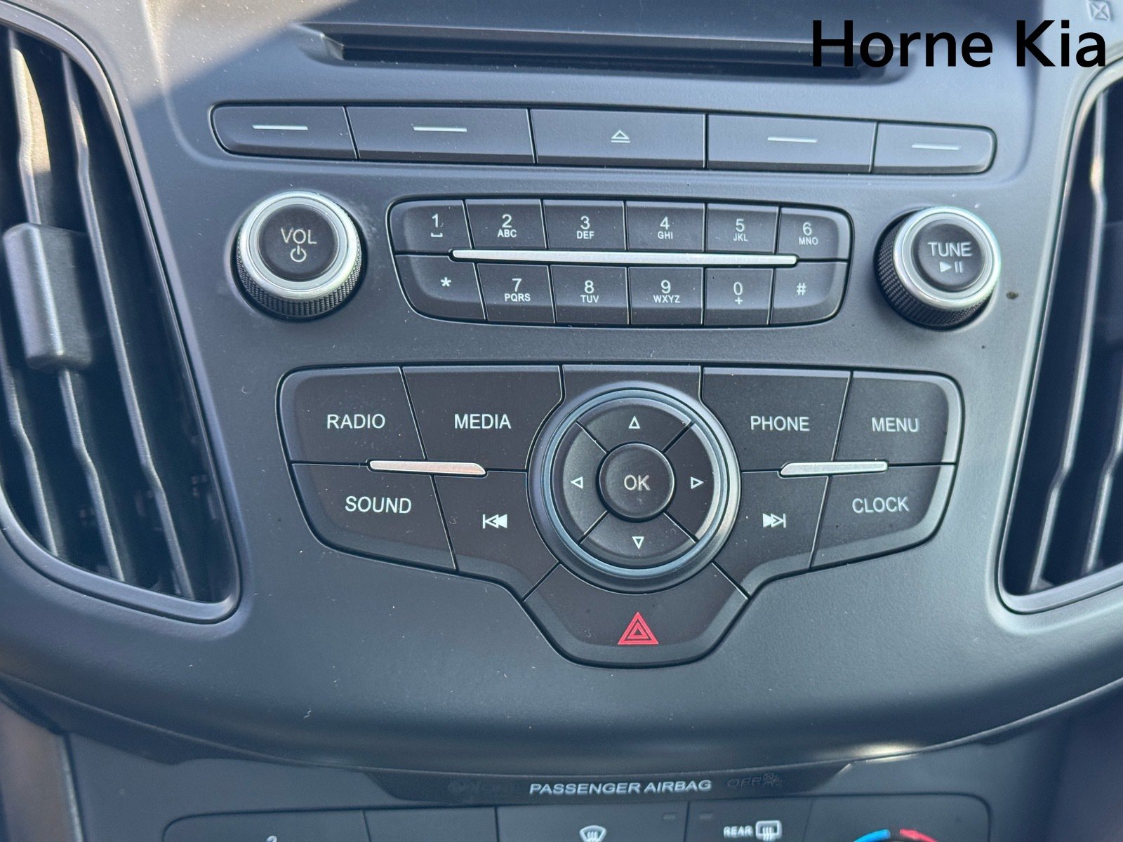 Used 2016 Ford Focus SE FWD image 22