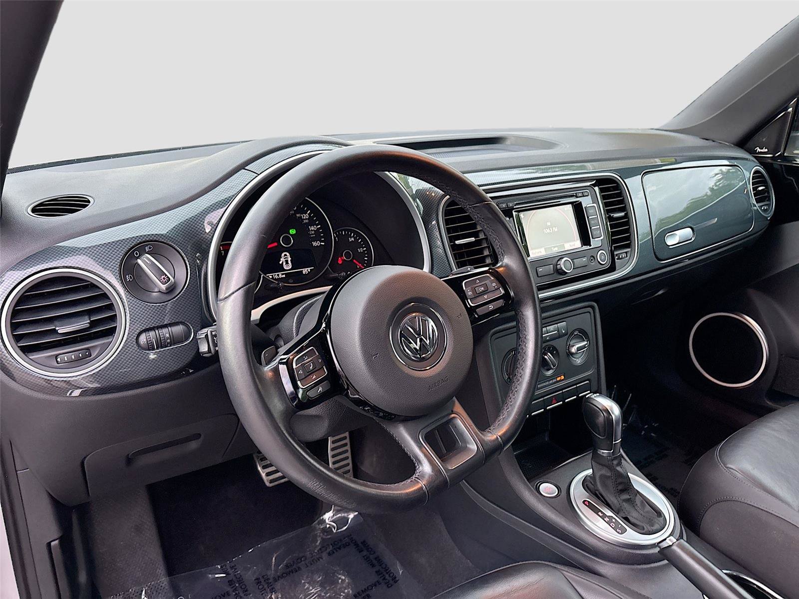 Used 2012 Volkswagen Beetle Turbo FWD image 9