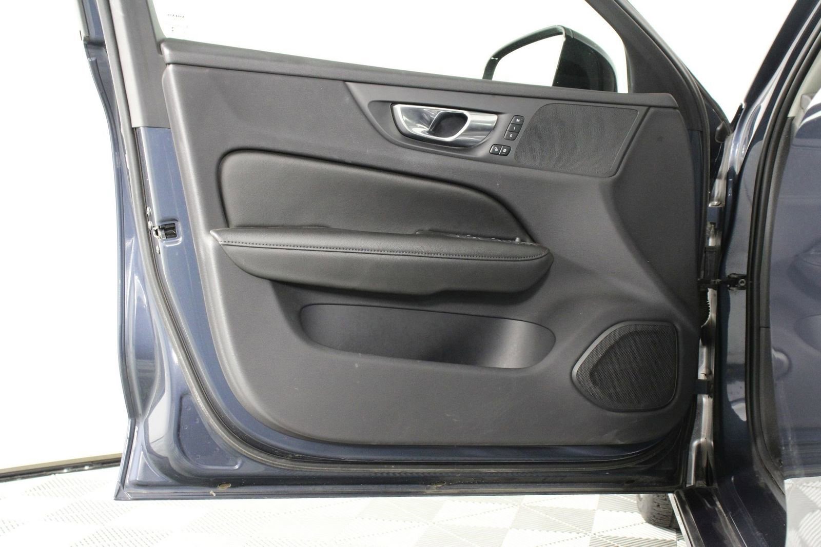 Certified 2023 Volvo S60 B5 Core w/ Climate Package image 17