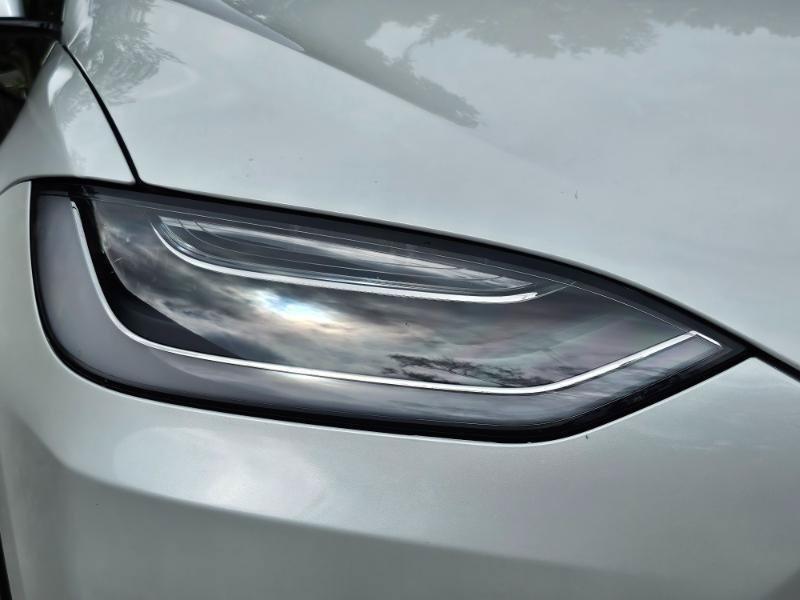 Used 2023 Tesla Model X AWD/4WD image 25