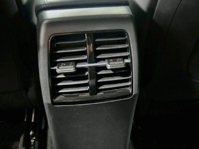 Used 2024 Kia Niro EX Touring FWD image 27