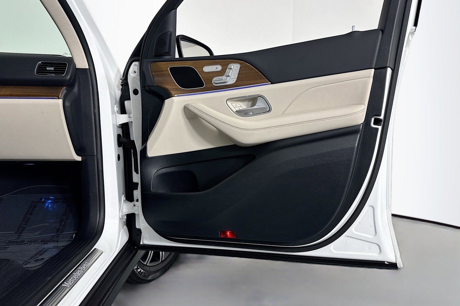 Certified 2025 Mercedes-Benz GLE 350 4MATIC image 24