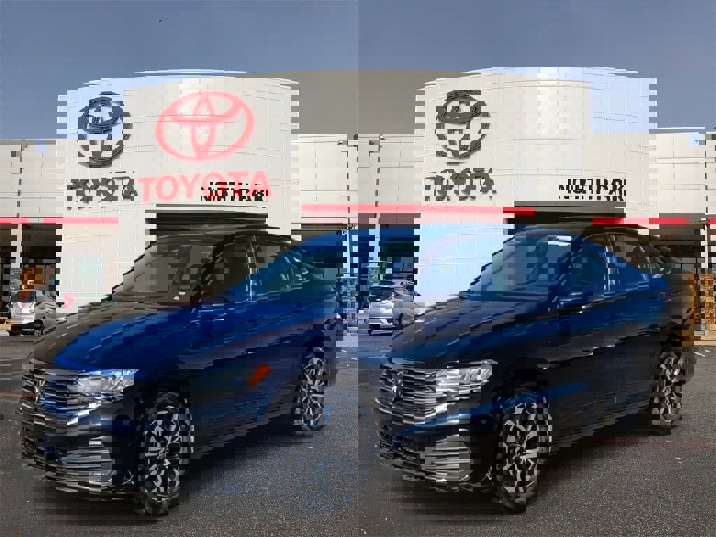 Used 2024 Volkswagen Jetta S image 1