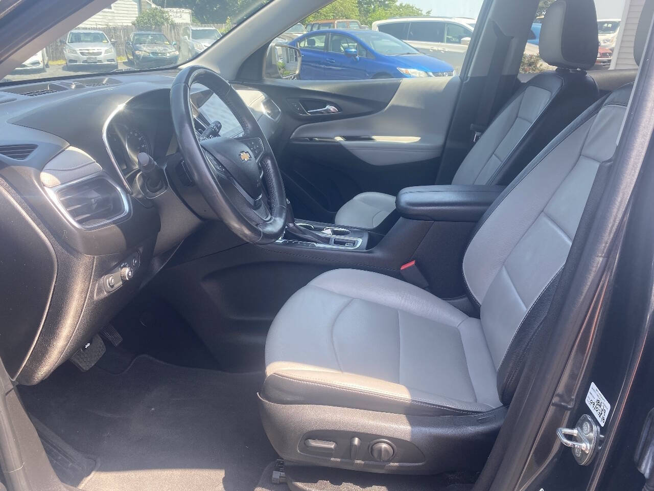 Used 2018 Chevrolet Equinox Premier AWD/4WD image 21