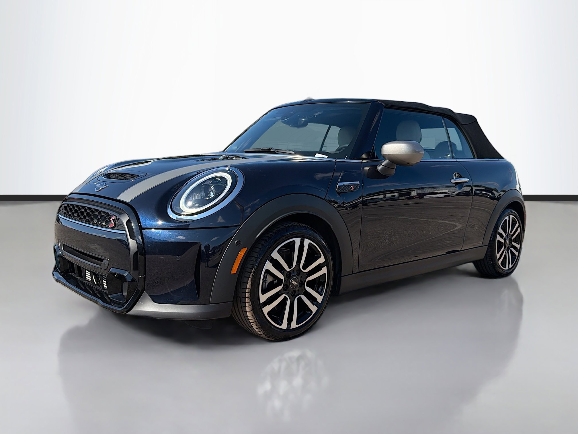 Used 2024 MINI Cooper S image 7