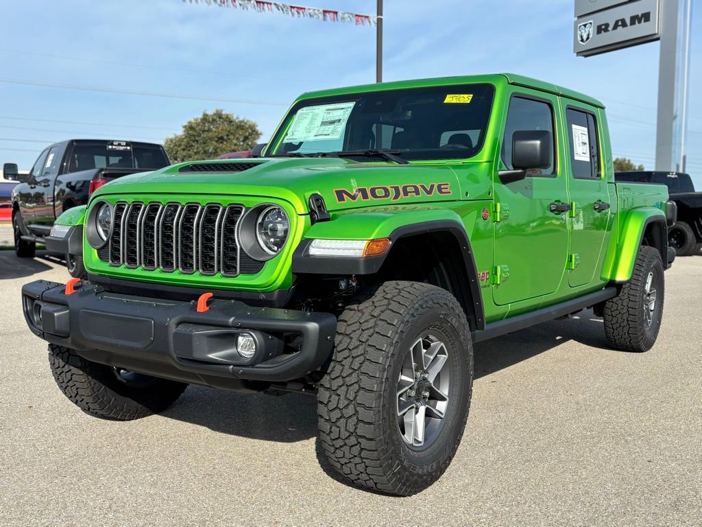 New 2025 Jeep Gladiator Mojave image 2