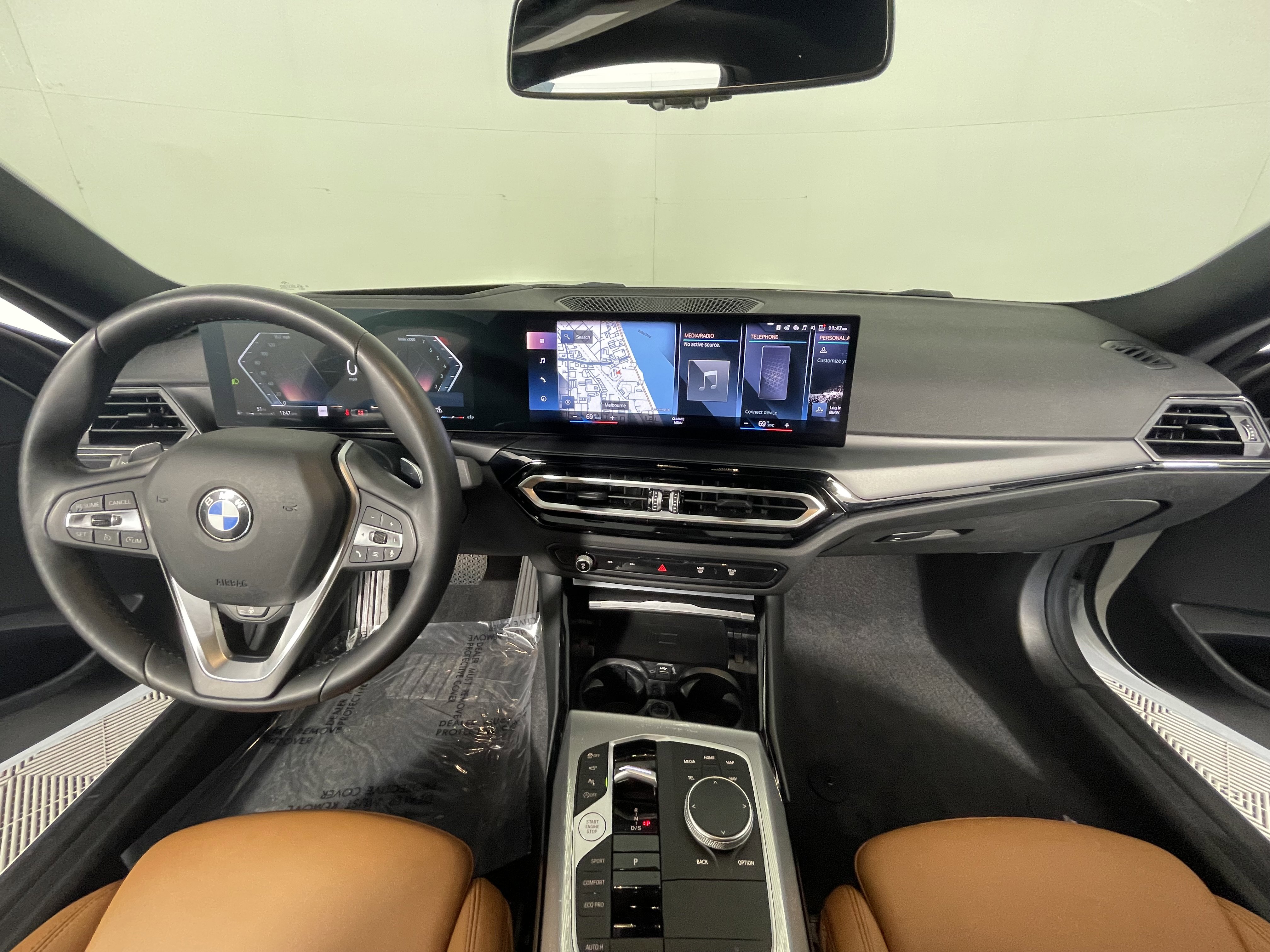 Used 2023 BMW 230i Coupe w/ Premium Package image 11