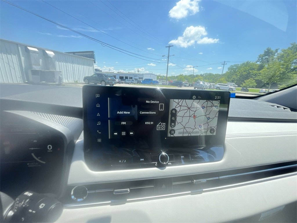 New 2025 Mitsubishi Outlander SE image 16