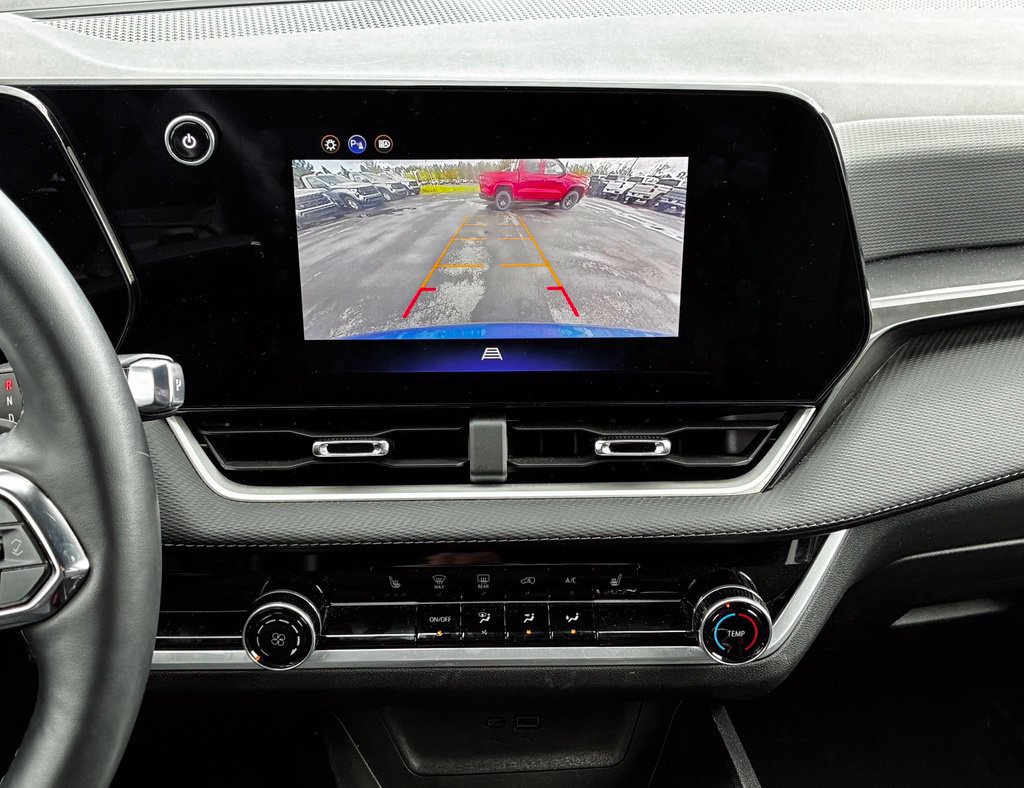 Used 2026 Chevrolet Equinox LT AWD/4WD image 15