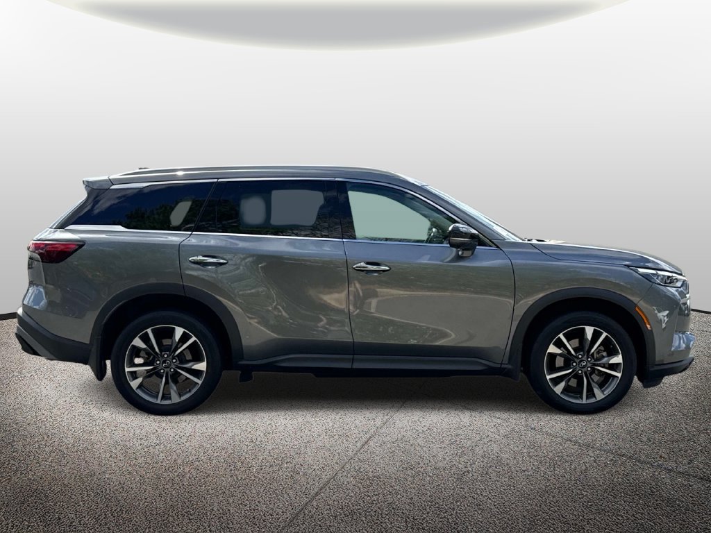 Used 2023 INFINITI QX60 Luxe w/ Cargo Package AWD/4WD image 2