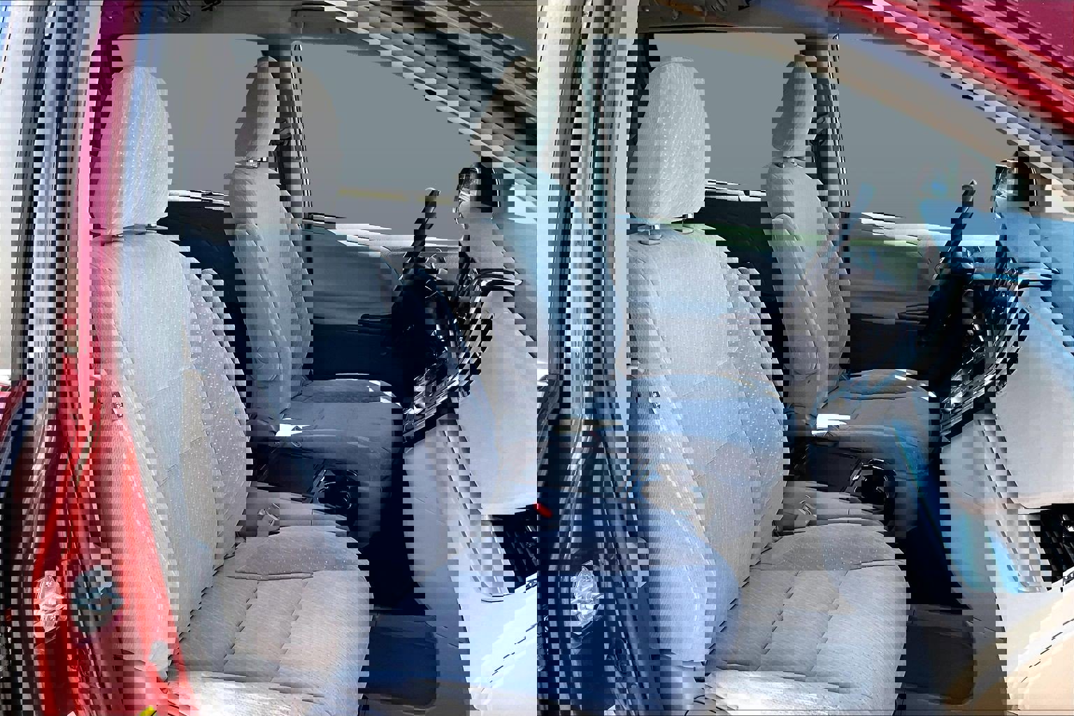 Used 2018 Toyota Sienna LE image 7