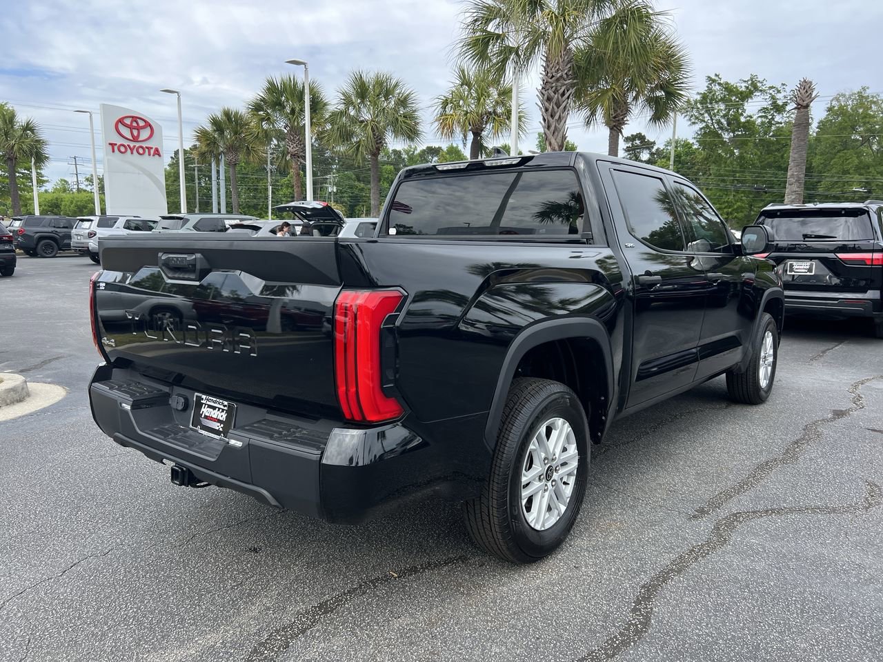 Used 2023 Toyota Tundra SR5 AWD/4WD image 10