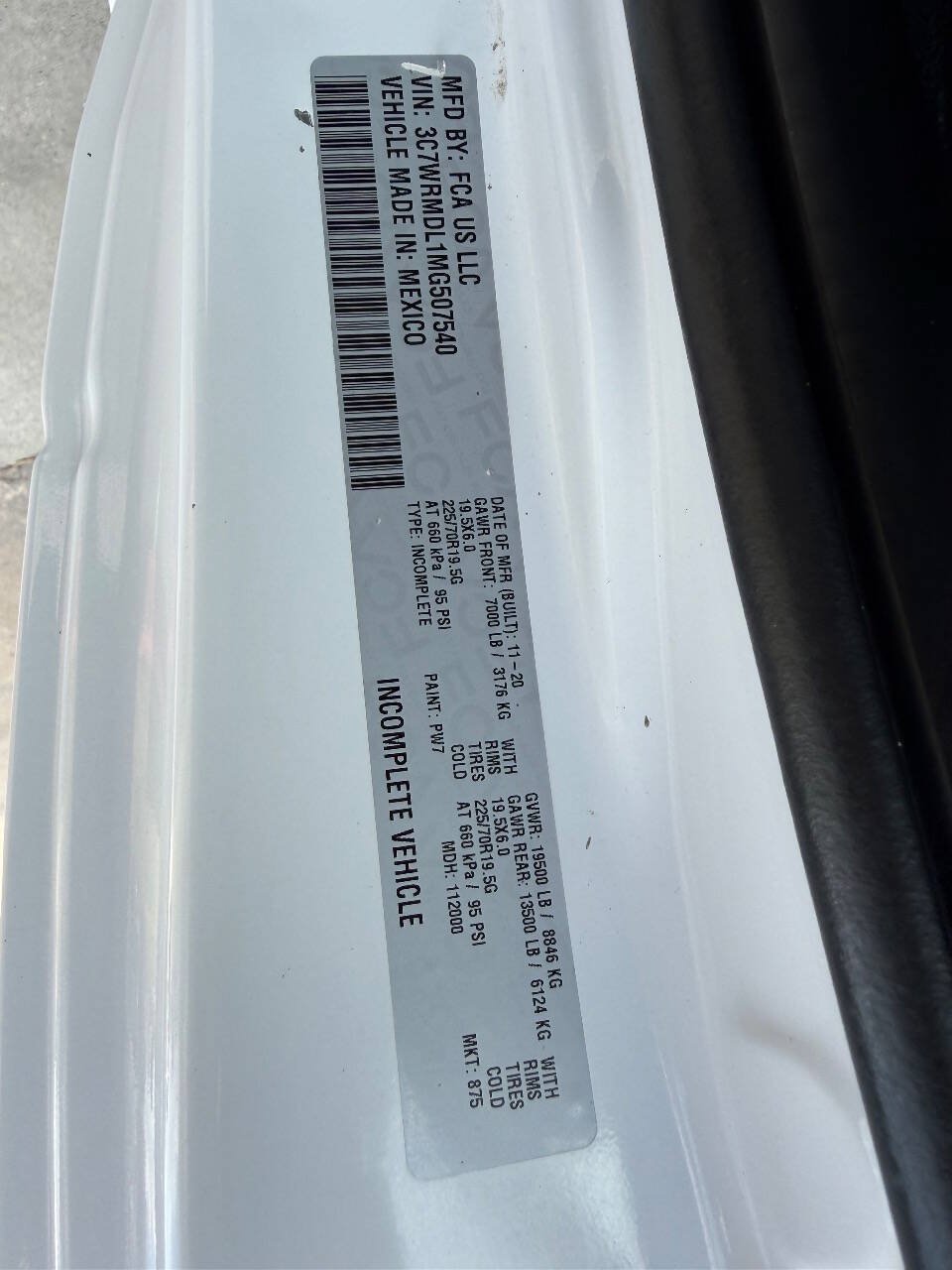 Used 2021 RAM 5500 Tradesman RWD image 17
