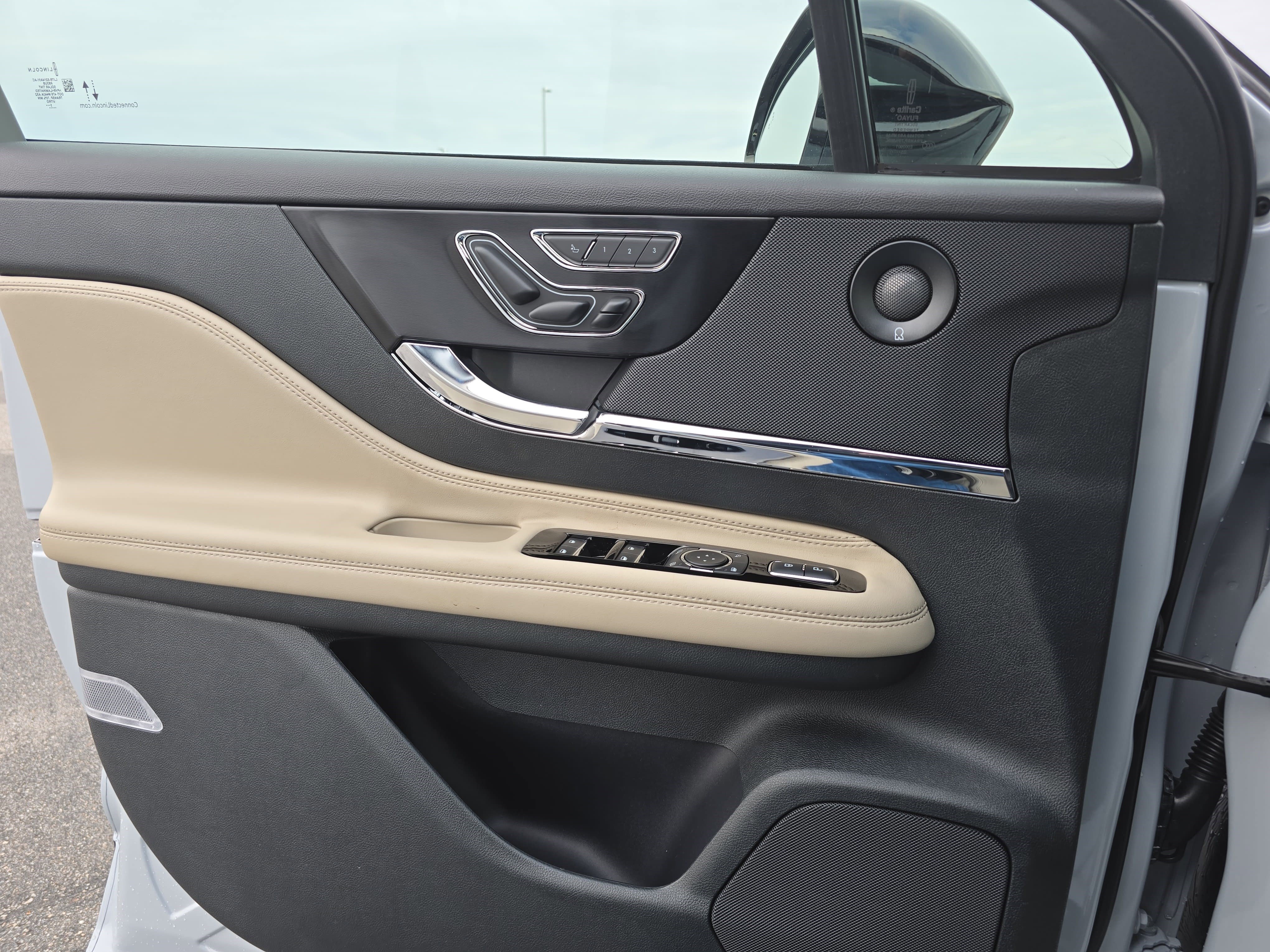 New 2026 Lincoln Corsair Reserve AWD/4WD image 26