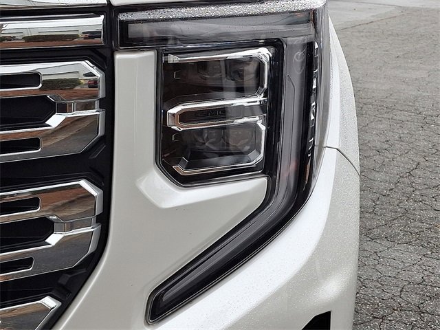 Used 2022 GMC Sierra 1500 Denali w/ Denali Reserve Package image 9