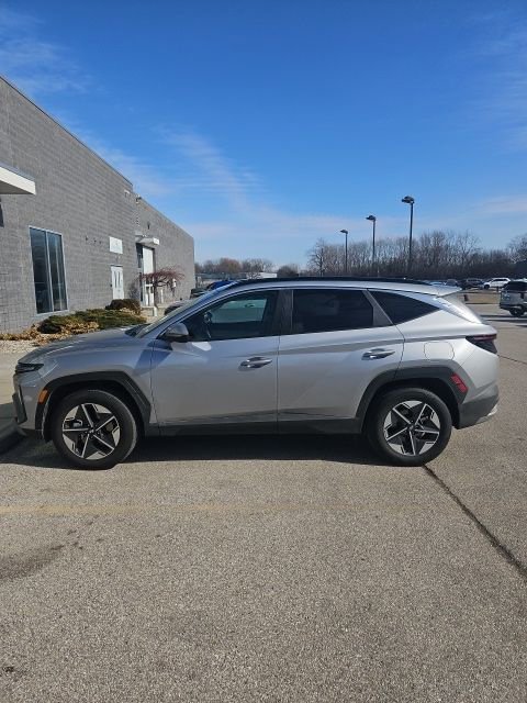 Used 2025 Hyundai Tucson SEL AWD/4WD image 2