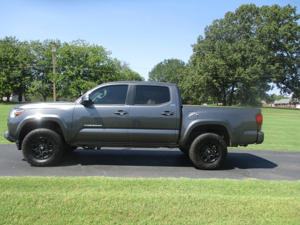 Used 2021 Toyota Tacoma SR5 image 5