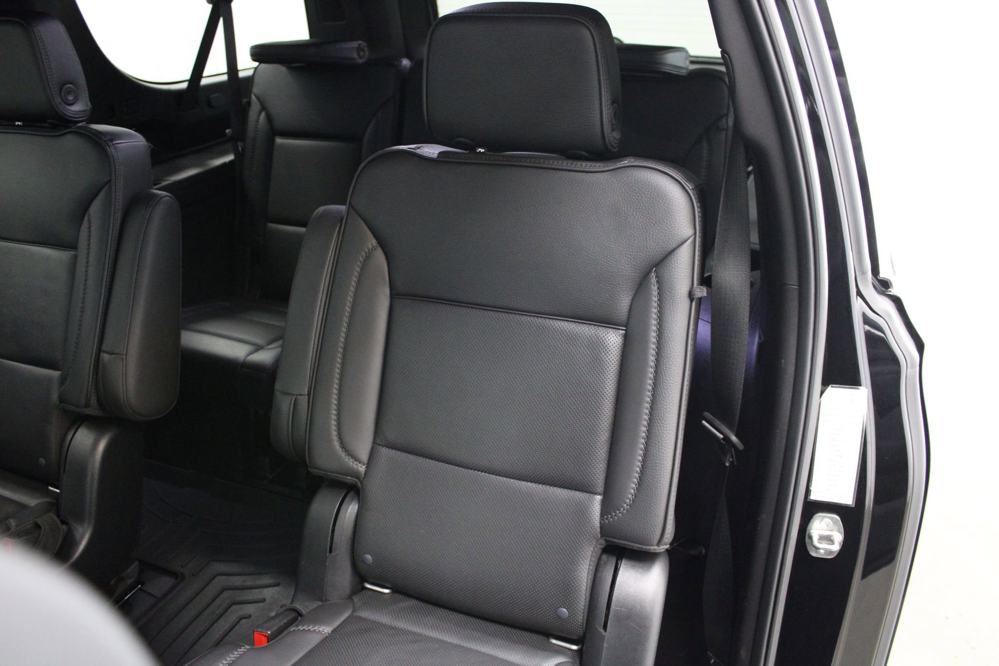 Used 2022 GMC Yukon XL Denali AWD/4WD image 25