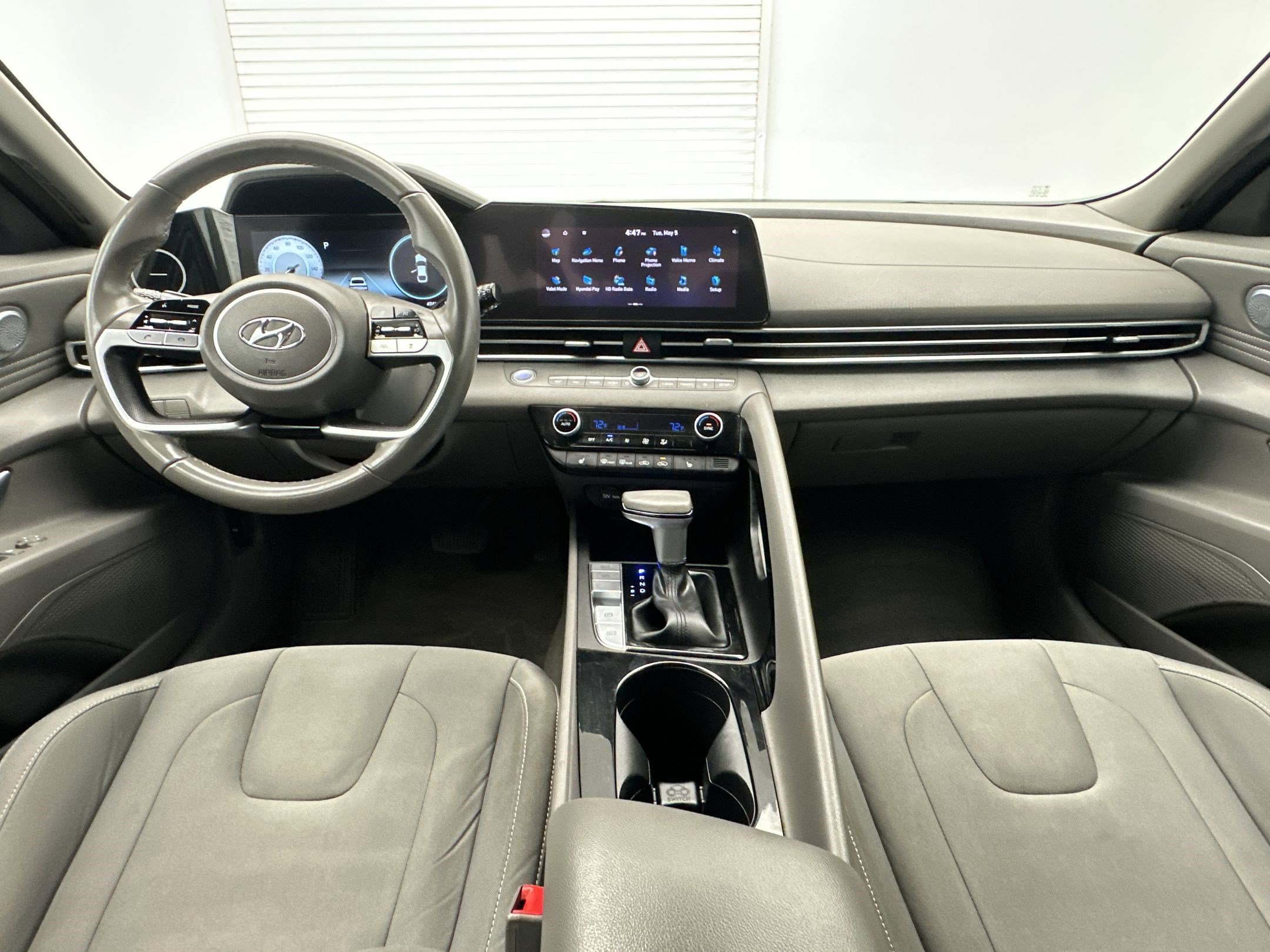Used 2023 Hyundai Elantra SEL w/ Convenience Package FWD image 25