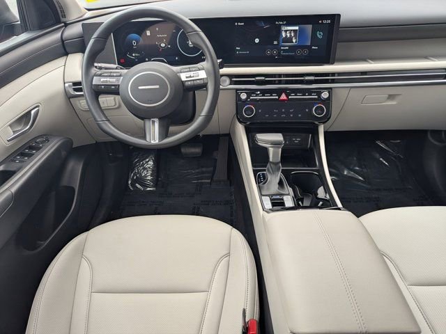 Used 2025 Hyundai Tucson SEL FWD image 19