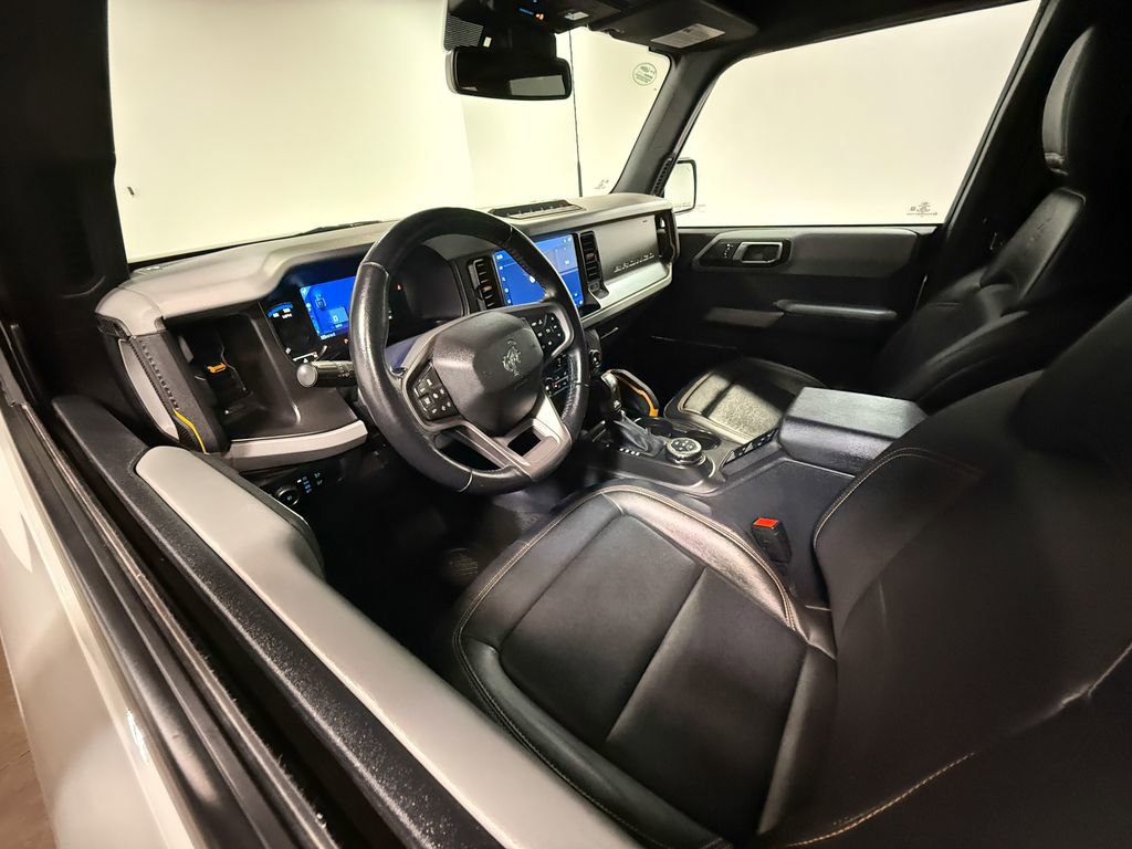 Used 2023 Ford Bronco Badlands image 2
