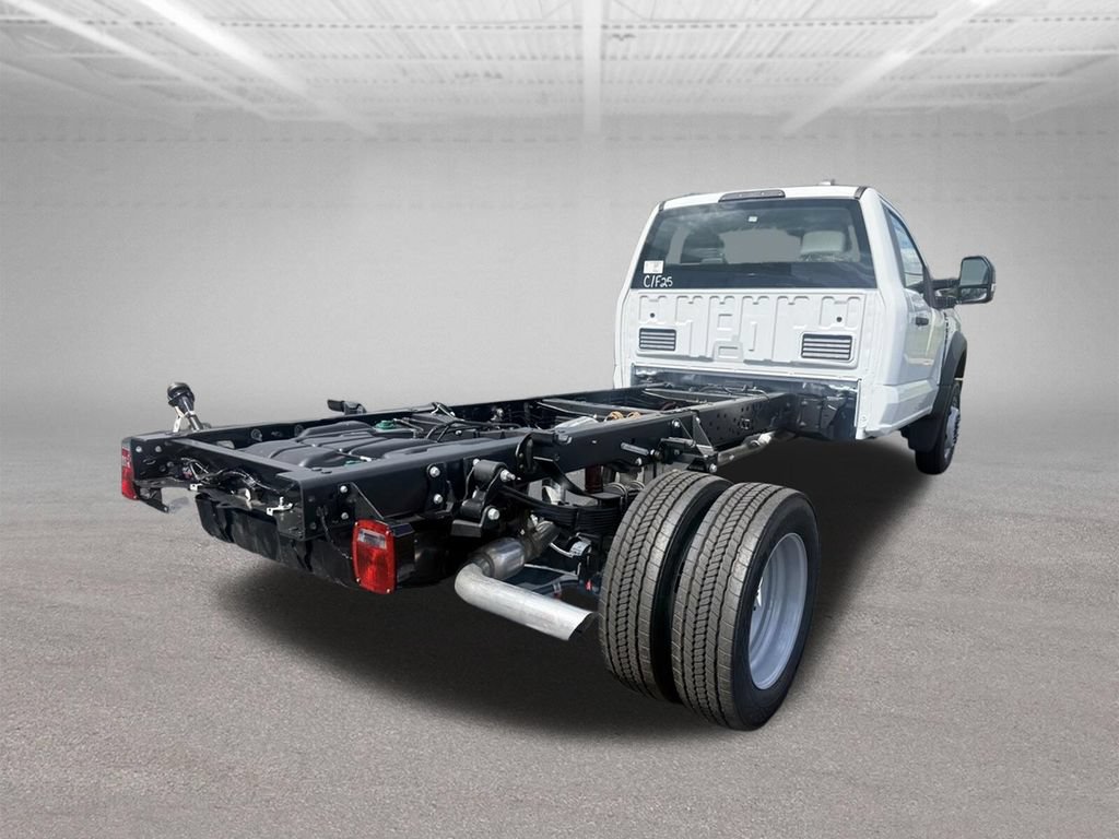 New 2026 Ford F550 2WD Regular Cab Super Duty image 3