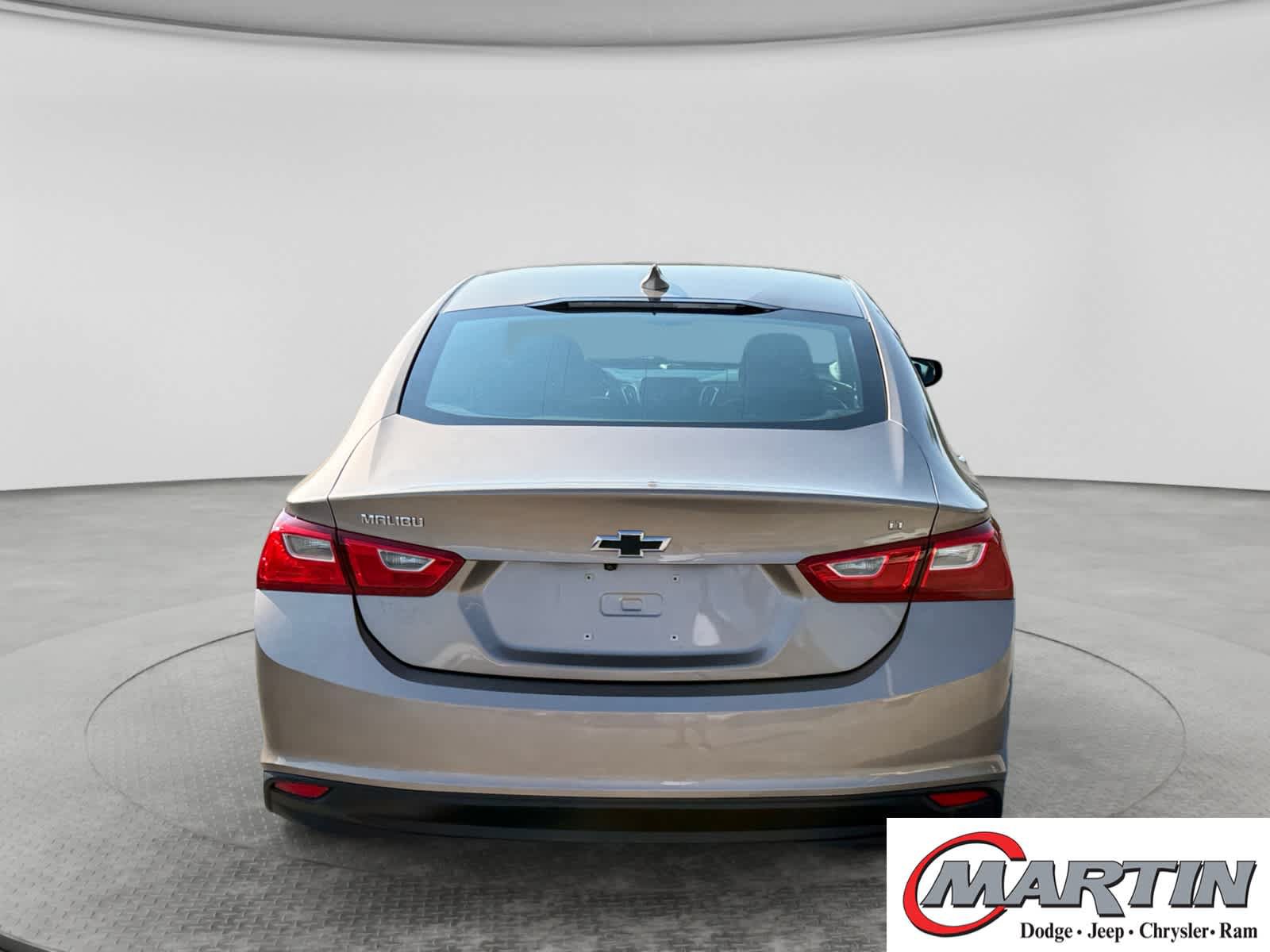 Used 2018 Chevrolet Malibu LT FWD image 6