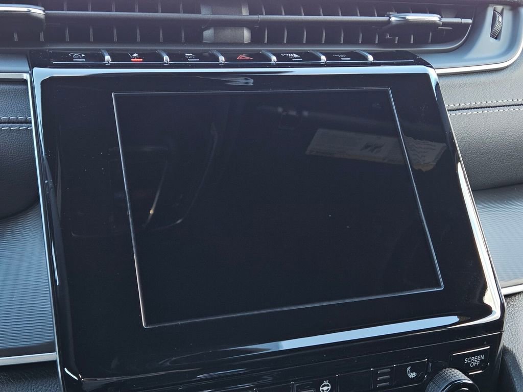 New 2025 Jeep Grand Cherokee Altitude image 20