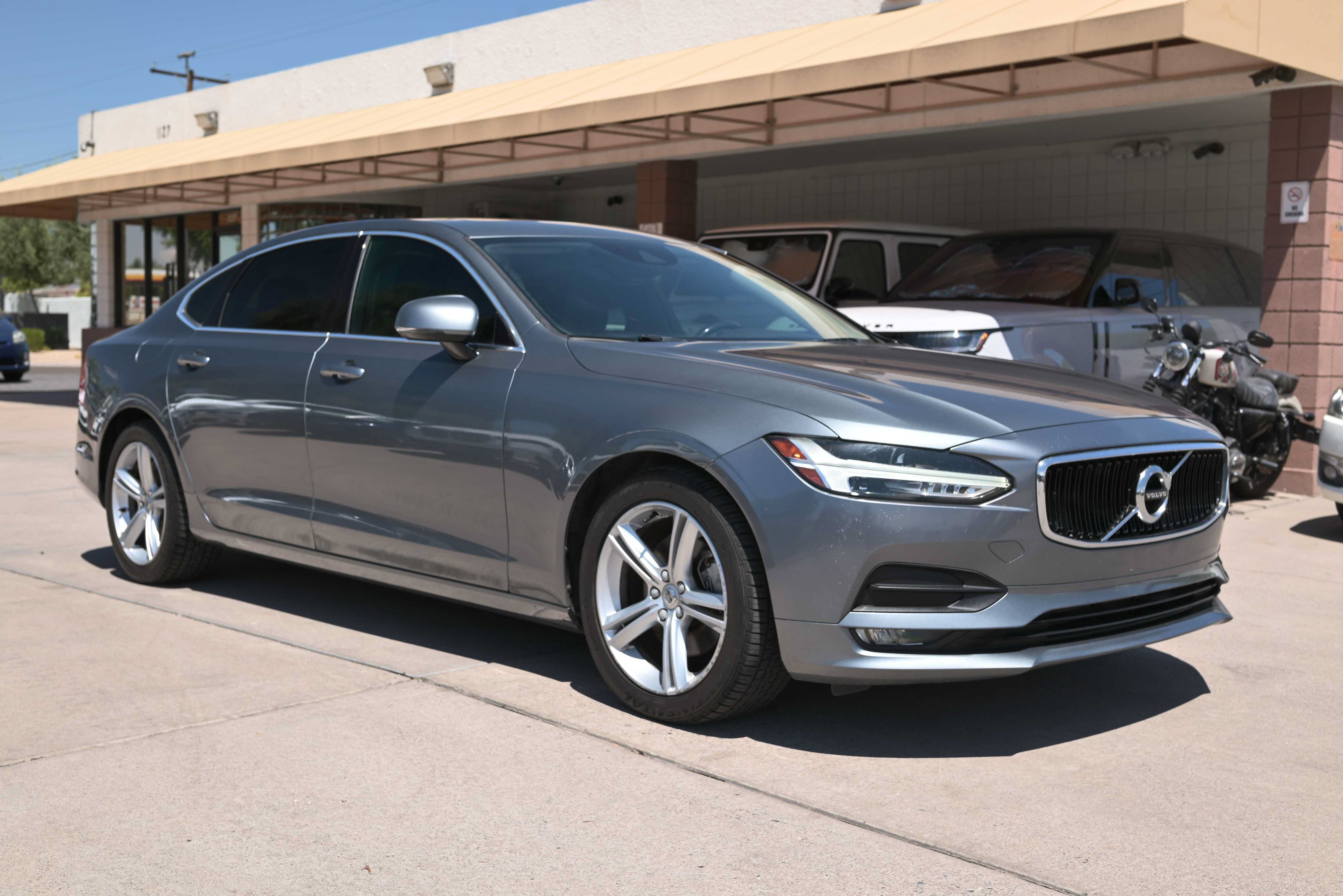 Used 2018 Volvo S90 T5 Momentum w/ Protection Package Premier AWD/4WD image 3