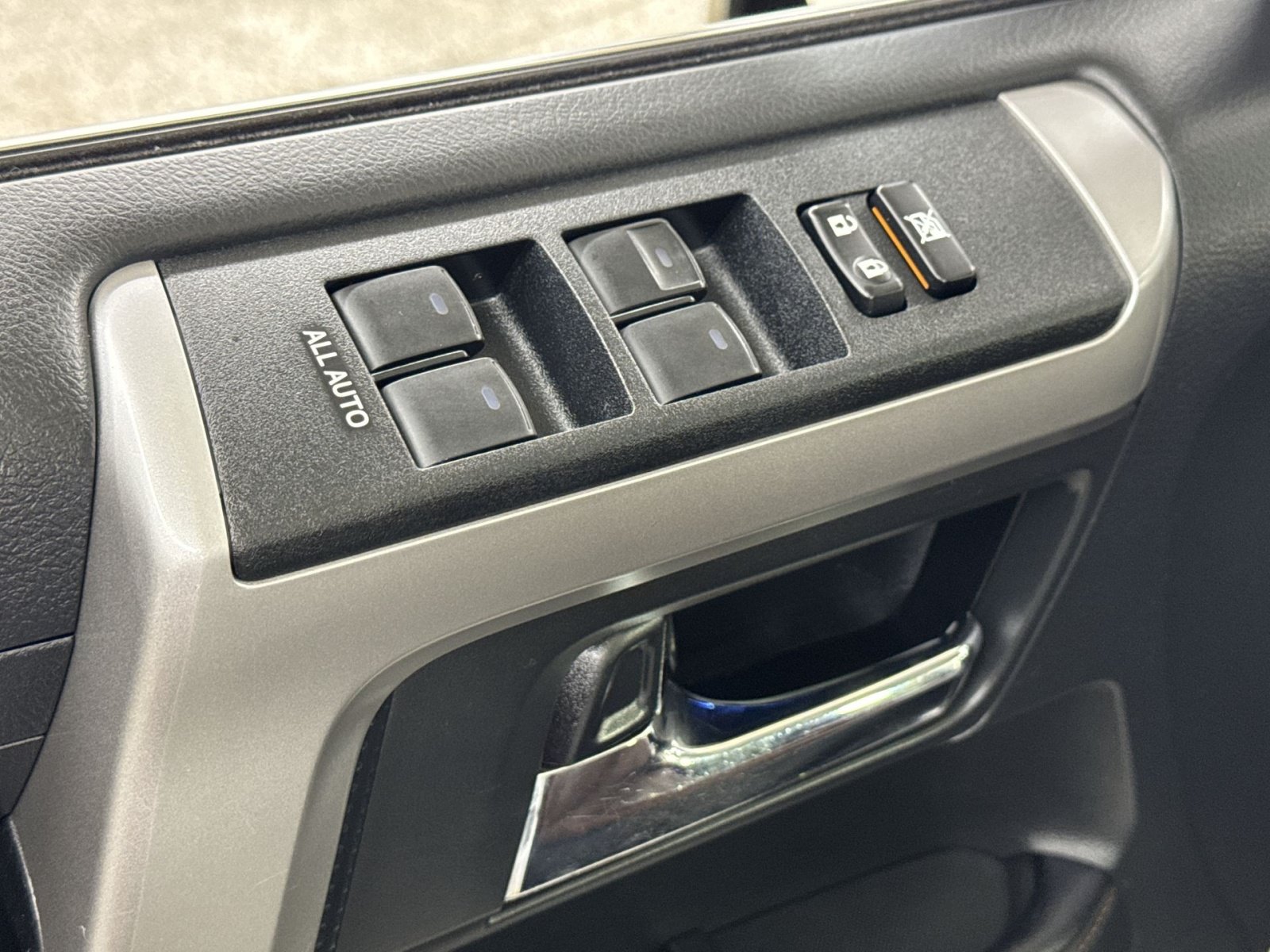 Used 2022 Toyota 4Runner Limited AWD/4WD image 27