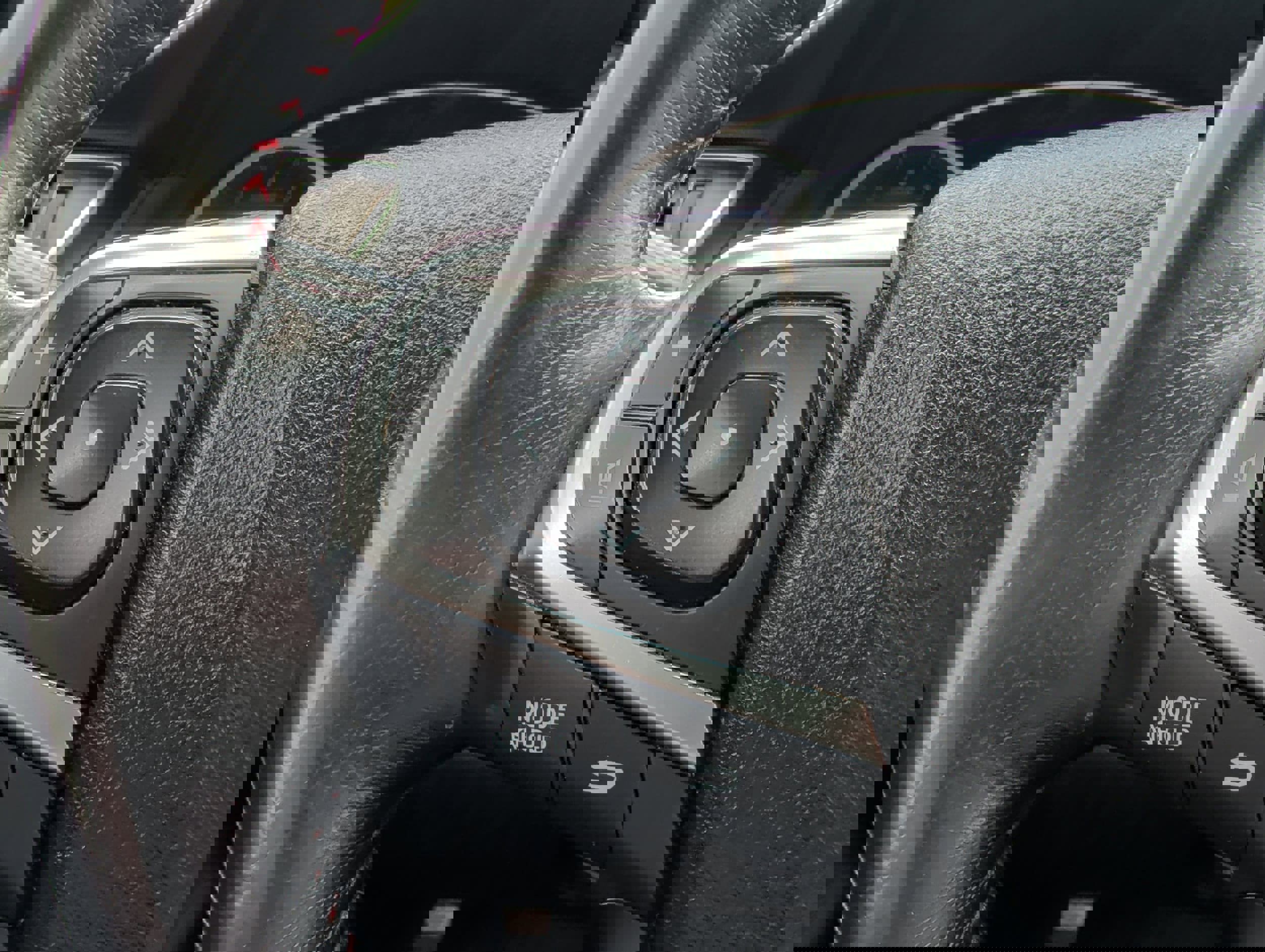 Used 2015 Toyota Camry SE image 16