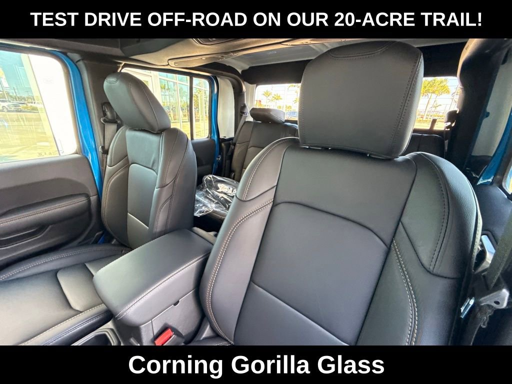 New 2026 Jeep Gladiator Sahara image 23